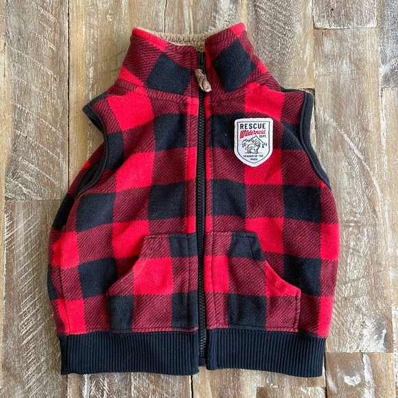 Carters 6 months Buffalo plaid vest EUC - Picture 1 of 1